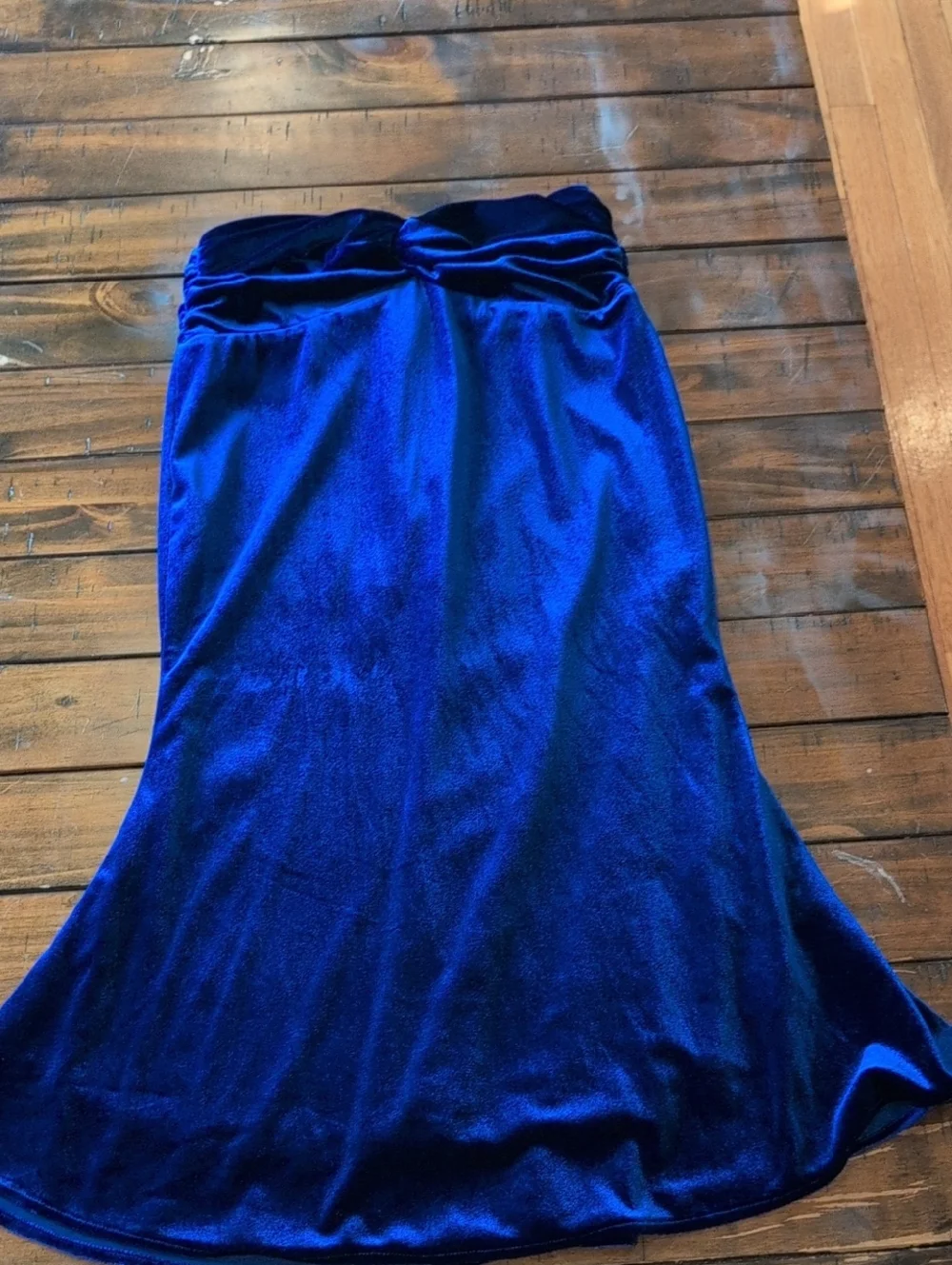 Miss Circle Betta Velvet Flared Pencil Skirt